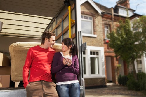 Volume-based pricing example for a mixed household clearance